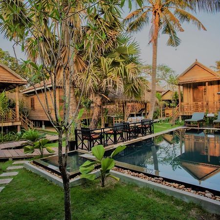 The Wood Family Retreat Hotel Phumi Trapeang Rung Exterior foto